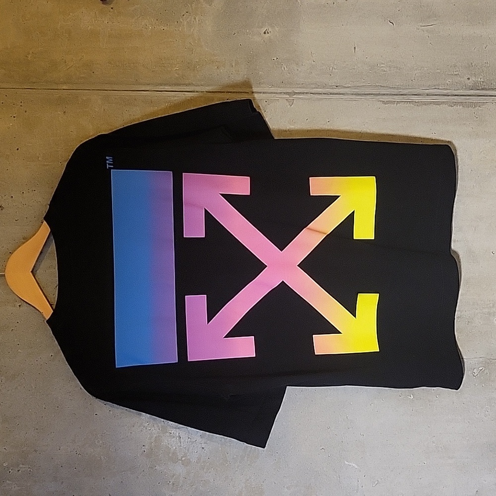 Off-White Tee - image 8